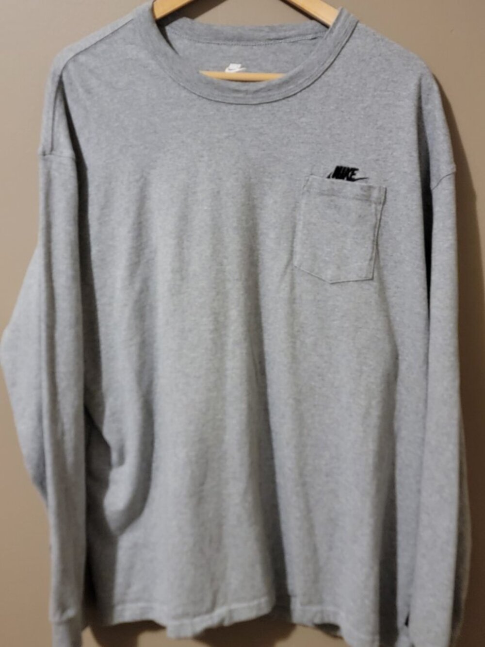 Nike - Loose Fit Long-Sleeve Sweatshirt - XL